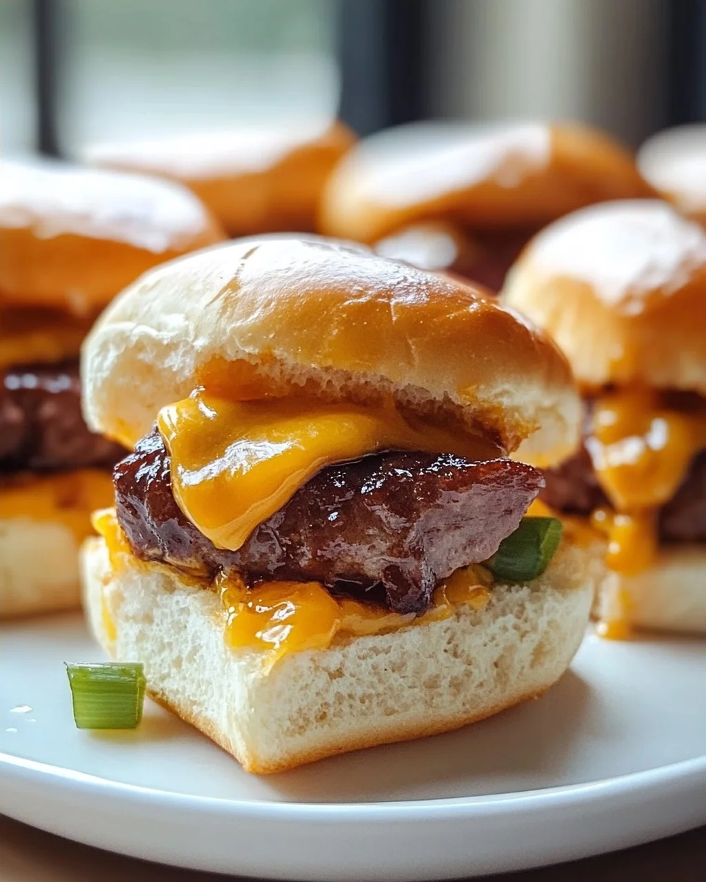Mini Mississippi Little Smokies Sliders mit Cheddar genießen!