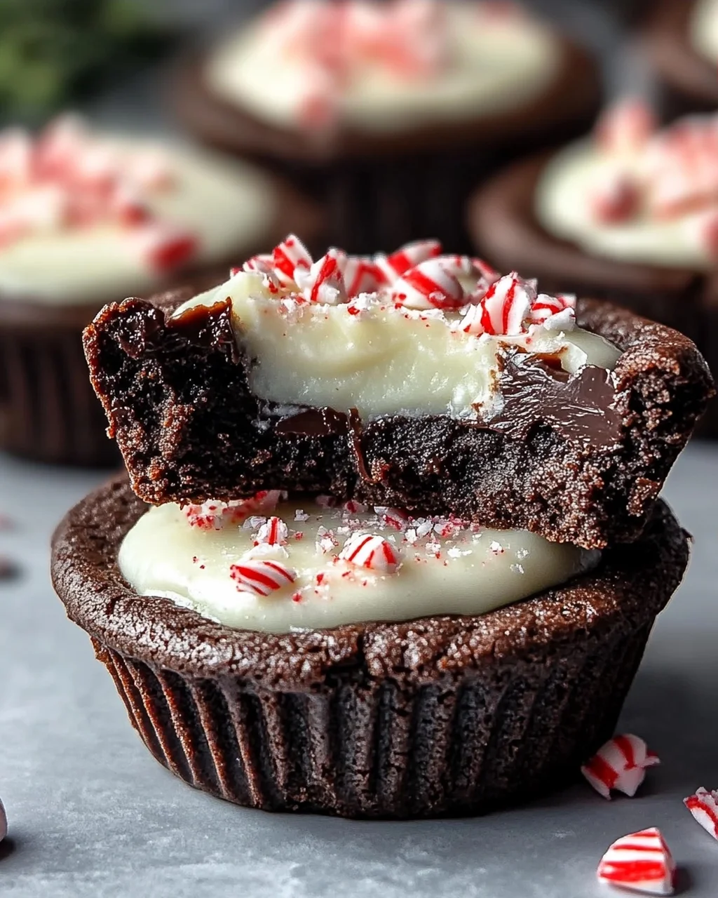 Schokoladen-Pfefferminz-Cookie-Tassen Rezept für Genuss!